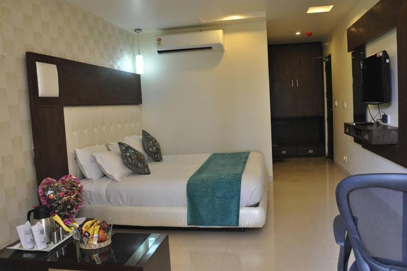 Hotel Diamond Plaza Chandīgarh Esterno foto